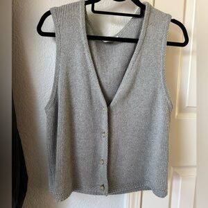 Abercrombie & Fitch Gray V-Neck Sweater Vest